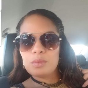 Meet your Posher, Tania